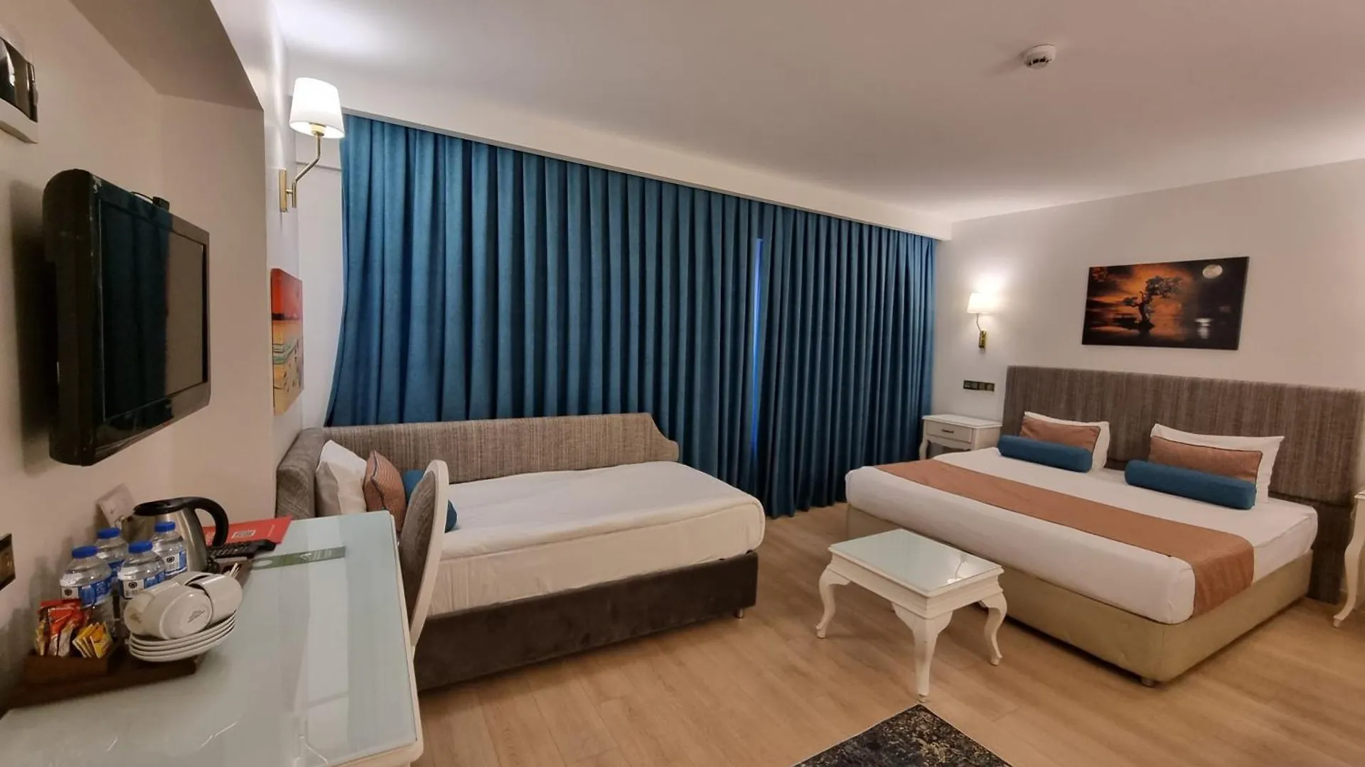 Taximtown Hotel Istanbul 4*,