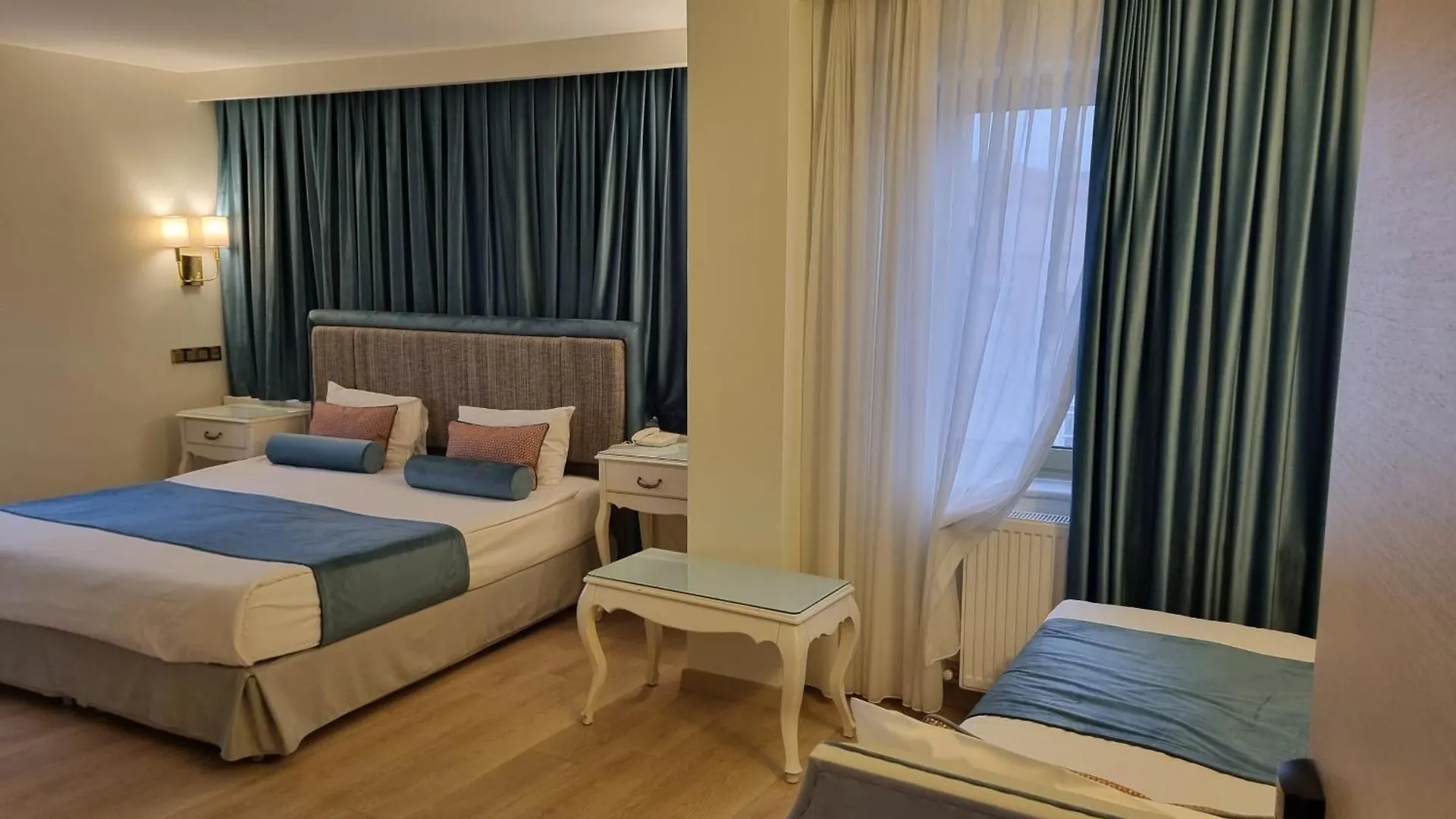 Taximtown Hotel Istanbul Turkey