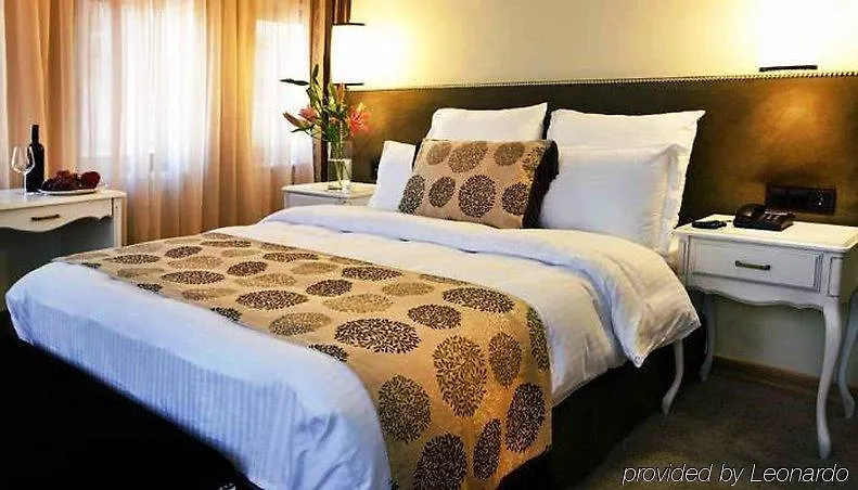 Taximtown Hotel Стамбул